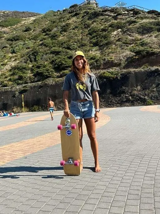 Yasmin, one of Dry Waves Surfskate Coaches